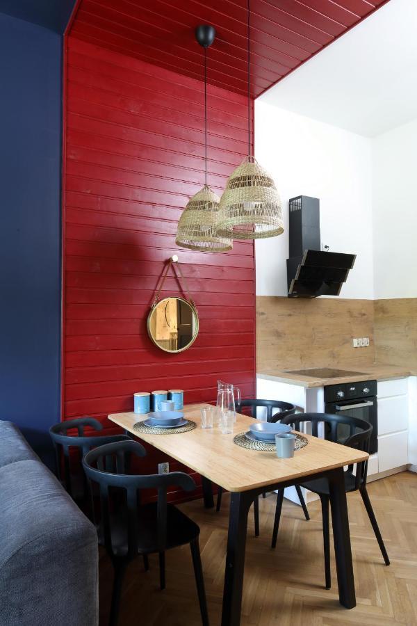 Red & Blue By Oneapartments โซพอต ภายนอก รูปภาพ