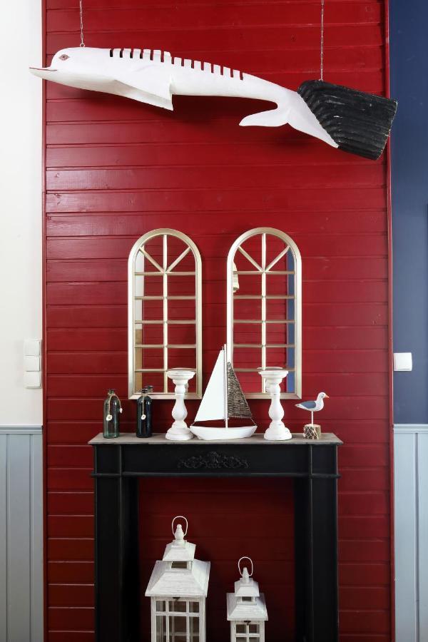 Red & Blue By Oneapartments โซพอต ภายนอก รูปภาพ