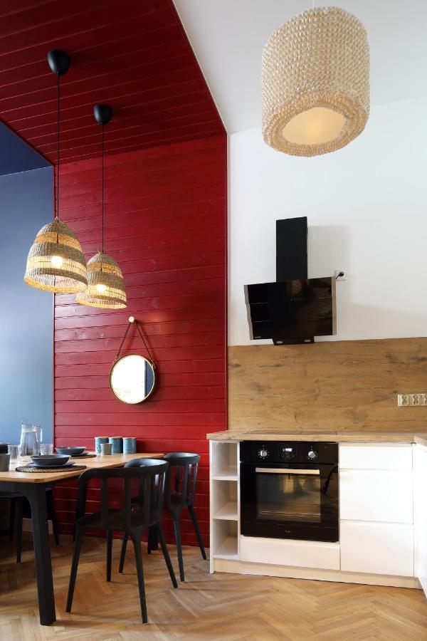 Red & Blue By Oneapartments โซพอต ภายนอก รูปภาพ